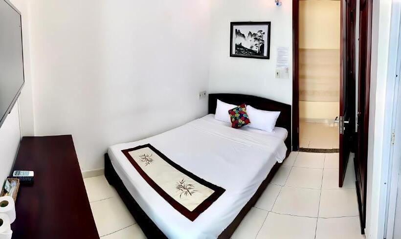 اتاق استاندارد یک نفره, Hoian Old Town Hostel