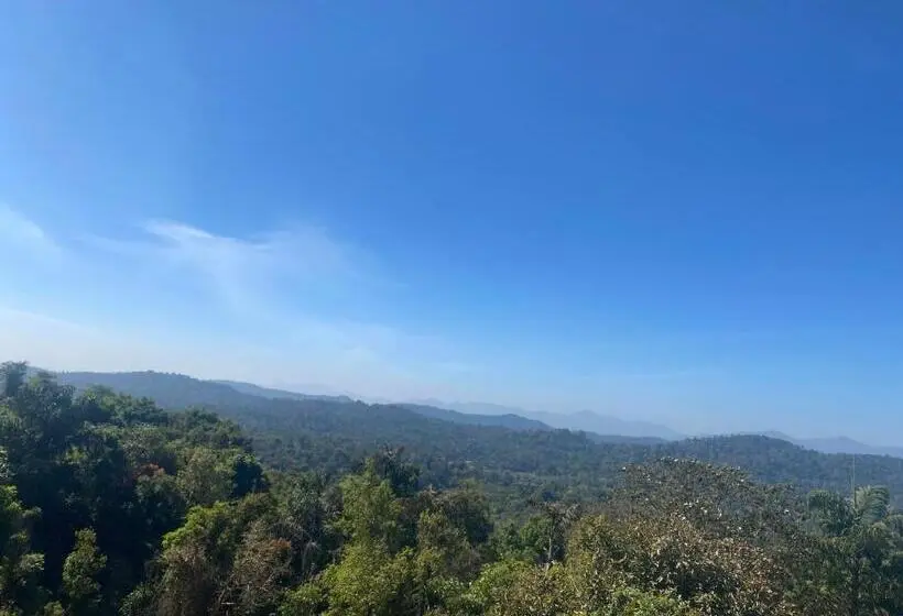 スタンダード４人部屋, Mountain View Villas Of Coorg
