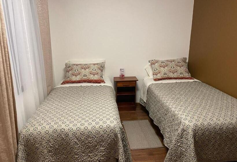 Standardzimmer 2 Doppelbetten, Hostal Doña Irene