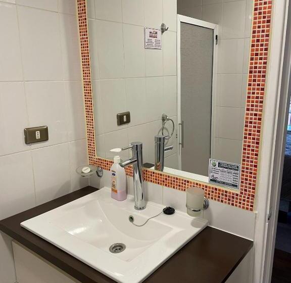 Deluxe Zimmer mit Balkon, Hostal Doña Irene