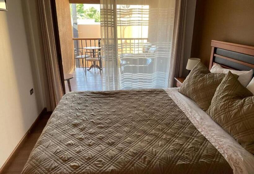 Deluxe Zimmer mit Balkon, Hostal Doña Irene