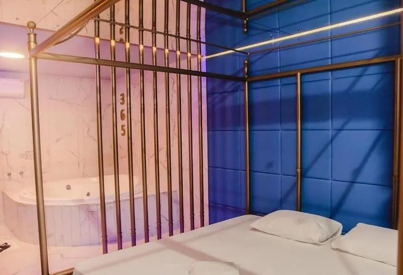 スイート, Refugius Motel/ Hotel De Rolante