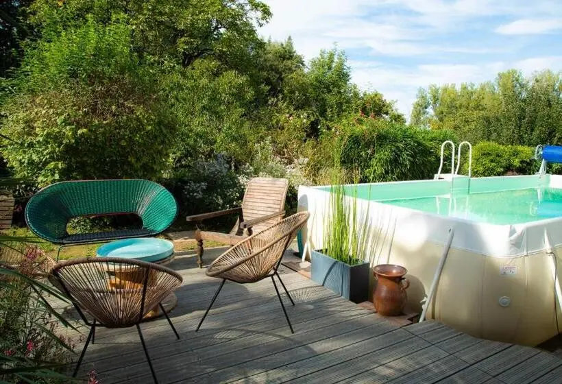 バス共有のスタンダードルーム, Le Nid Du Massereau   Chambres D Hôtes Avec Piscine Près De Nantes Et Loire à Vélo