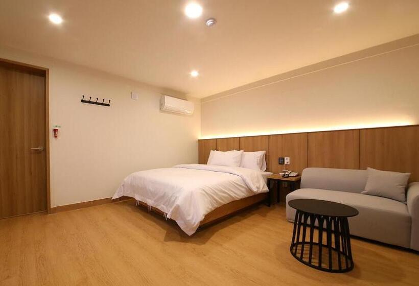 חדר סטנדרט, Mgm