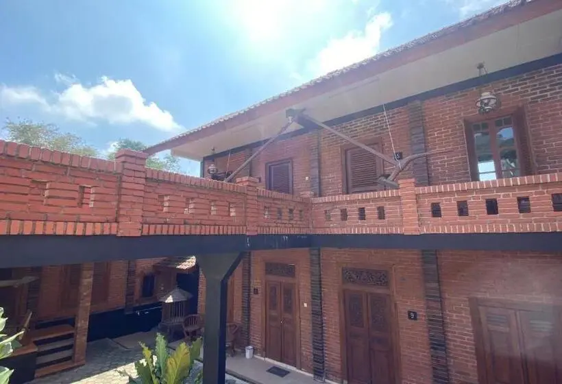 Perhehuone, Saraswati Traditional Homestay Temanggung Redpartner