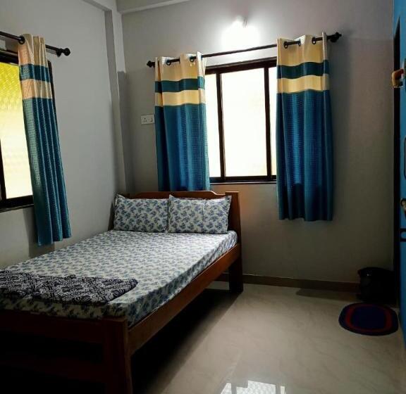 غرفة ديلوكس, Aana Guest House Shiroda