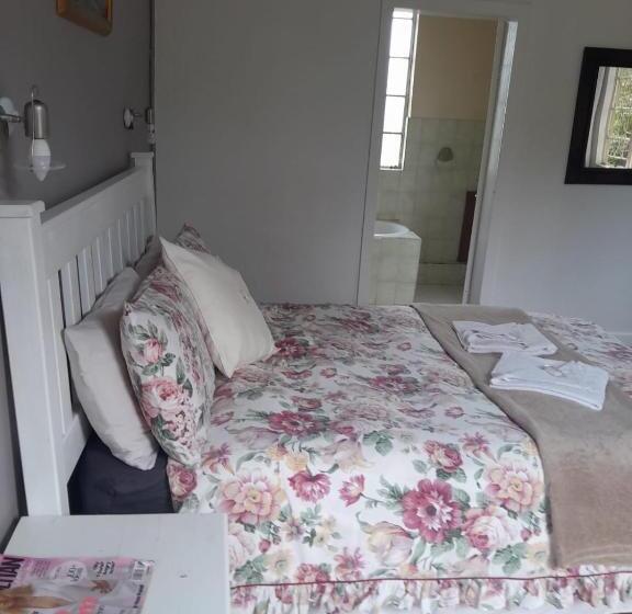 חדר משפחתי, Underberg Inn