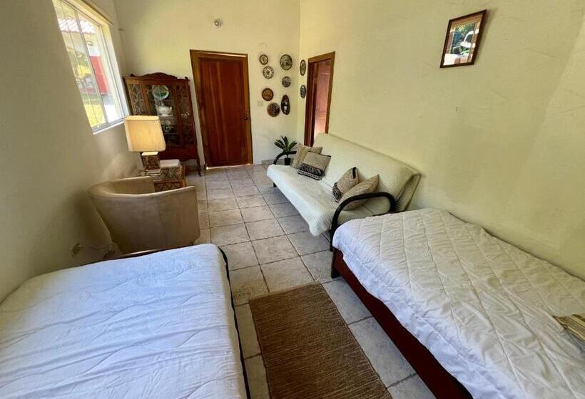 חדר משפחתי, Casa Naturaleza