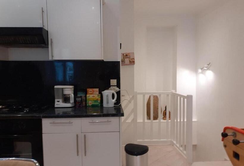 Апартаменты 1 Спальня Нижний Этаж, Nicolas Et Marie