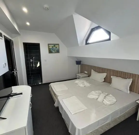 Standard-studio, Adeti Residence