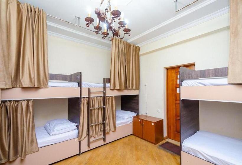 공동 객실, Areva Hostel & Apartment