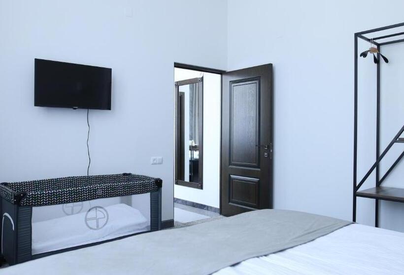 اتاق لوکس خانوادگی, Bmg Hotel By Grigoryans Group