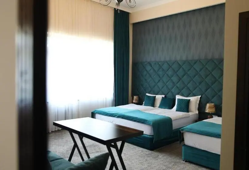 اتاق استاندارد سه تخته با بالکن, Bmg Hotel By Grigoryans Group