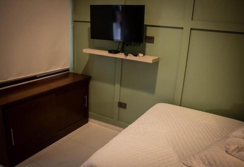 اتاق لوکس, La Casona