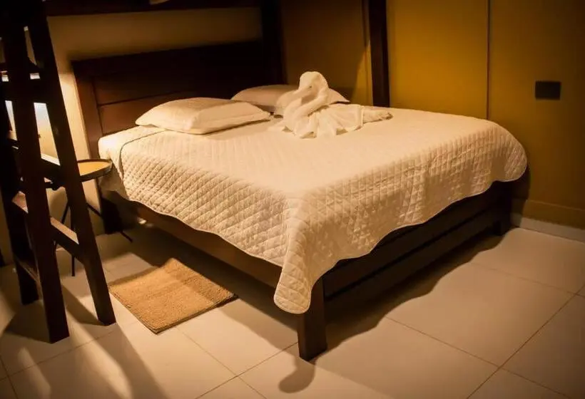Economy Triple Room, La Casona
