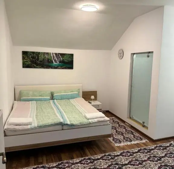 Standard-huone, Privat Zimmer Eronn Vei̇tsch