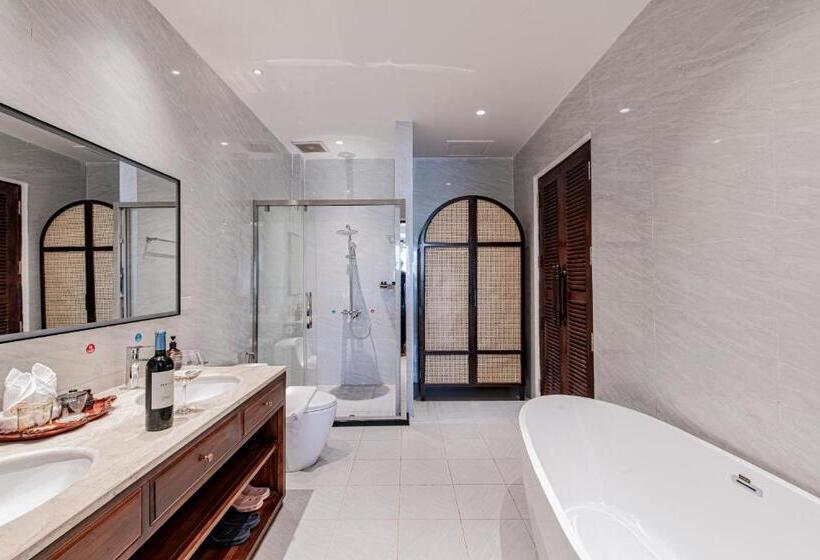 غرفة ديلوكس مطلّة علي البحر مزوَّدة بشُرفة, Relaxful Hotel泊岸酒店