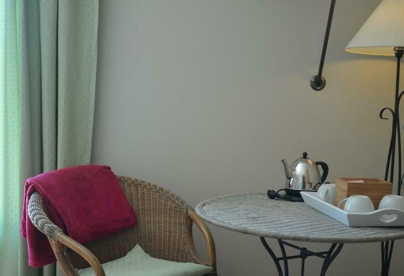 غرفة عائلية, Villa Des Cammaous