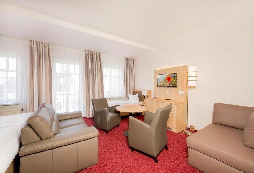 舒适三人间, Garni Eden Hotels