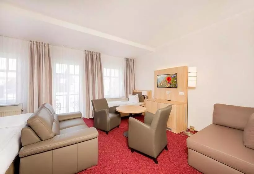 コンフォートトリプルルーム, Garni Eden Hotels