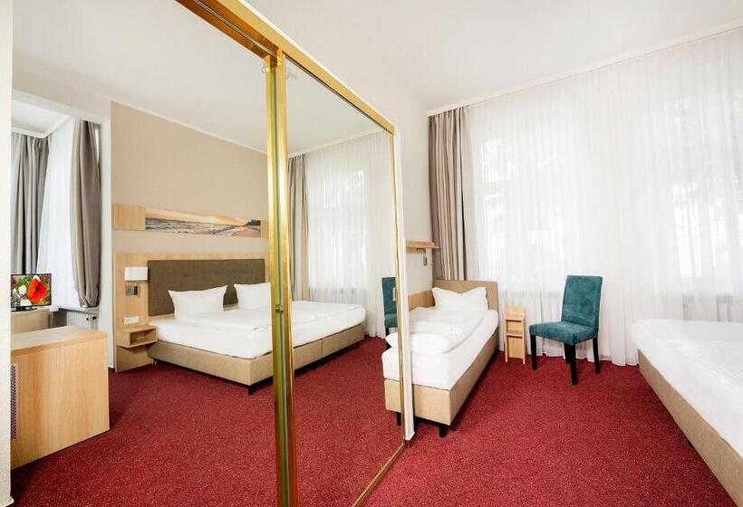 舒适三人间, Garni Eden Hotels