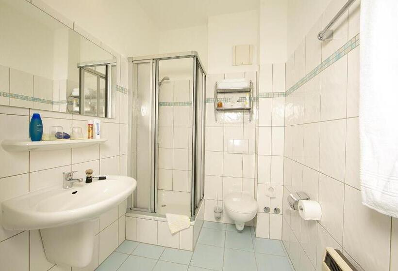 四人标准间, Garni Eden Hotels