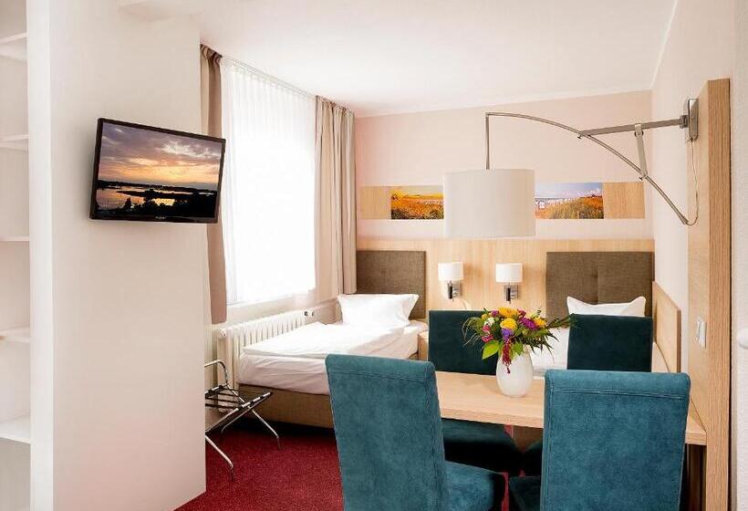 4인용 스탠다드 룸, Garni Eden Hotels