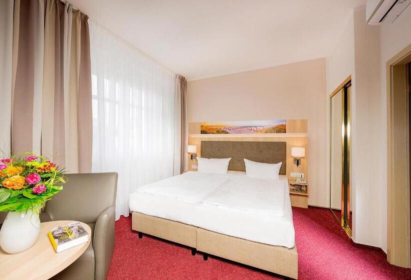 舒适型房间, Garni Eden Hotels