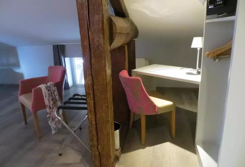 キングサイズベッドのジュニアスイート, Auberge Bressane De Buellas
