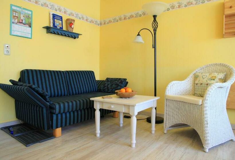 Номер Стандарт с Балконом, Sonnenhof Damnatz  Hotel Garni