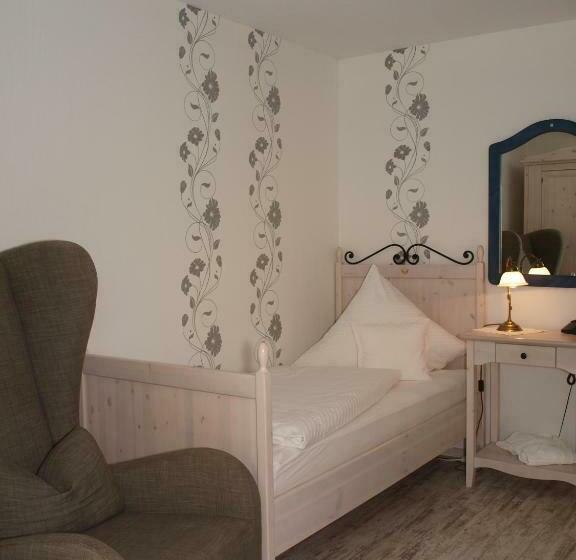 חדר סטנדרט יחיד, Restaurant Peterle