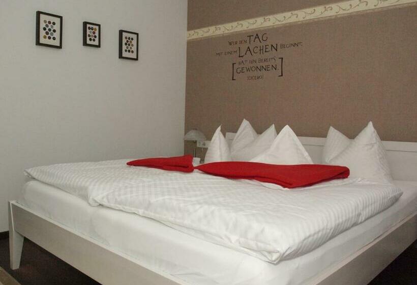 חדר סטנדרט, Restaurant Peterle