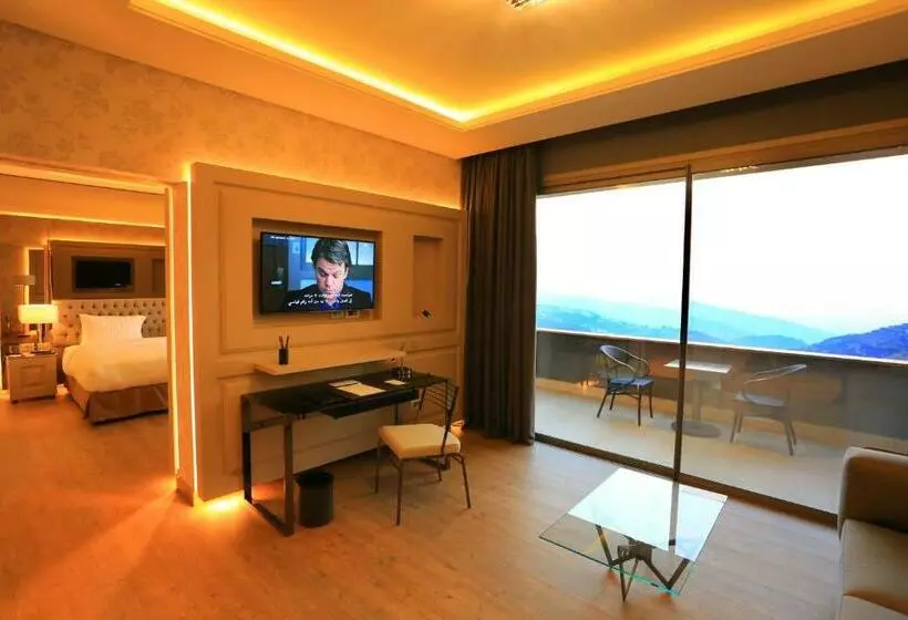 سوییت سوپریور, Mist Hotel & Spa