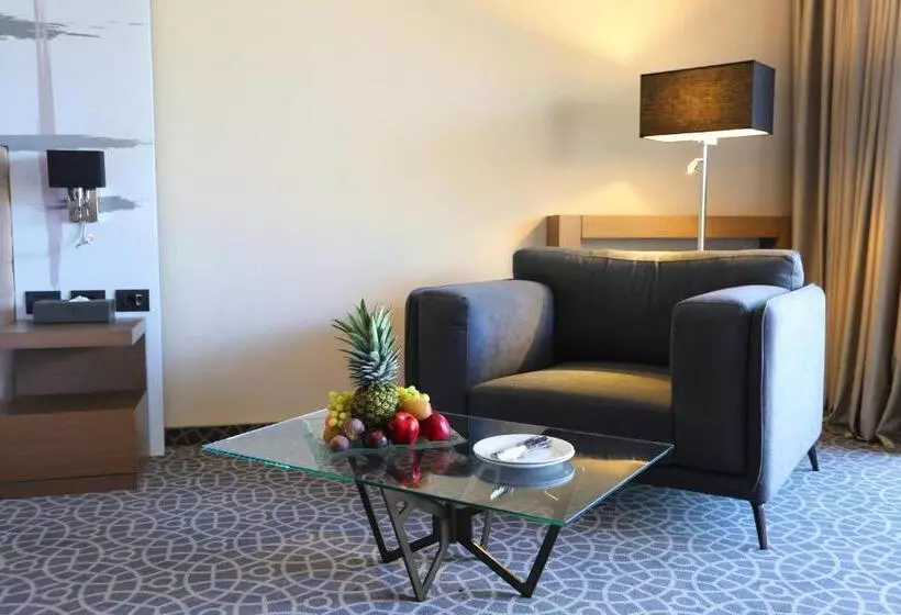 سوییت لوکس, Mist Hotel & Spa