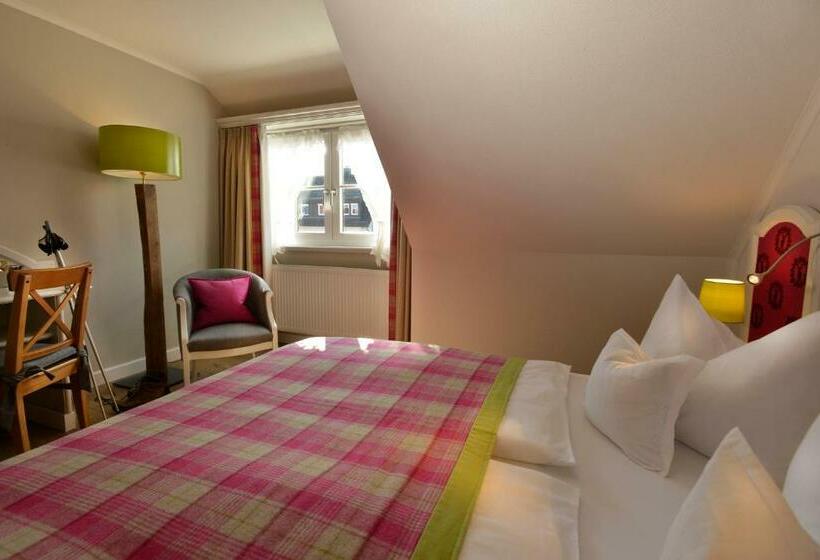 ダブルベッドスタンダードルーム, Romantik Hotel & Restaurant Hirsch