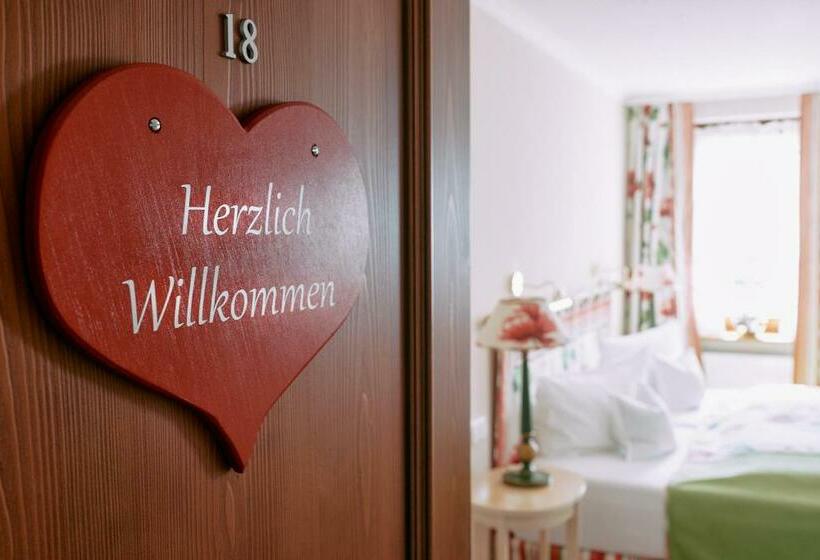 デラックスルーム, Romantik Hotel & Restaurant Hirsch