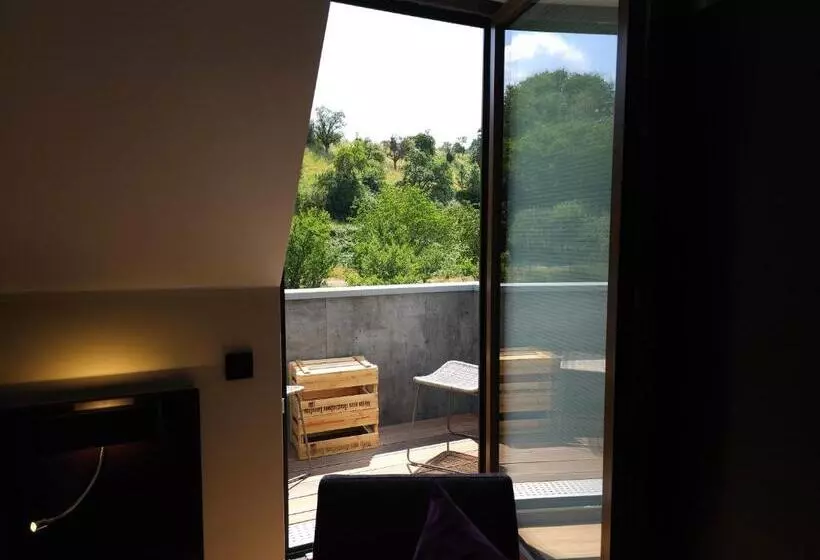 バルコニー付スイート, Weinhotel Restaurant Klostermühle