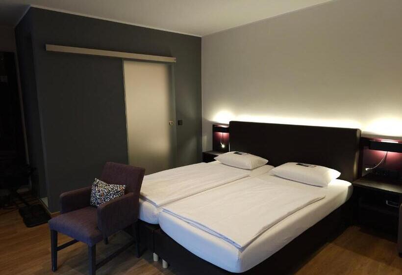 Номер Стандарт с Балконом, Weinhotel Restaurant Klostermühle