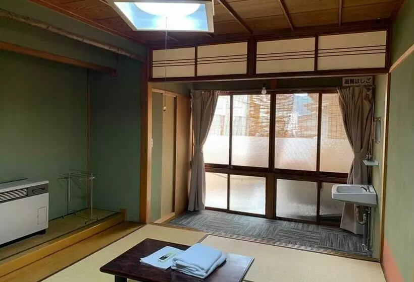 اتاق استاندارد, Zen Hostel