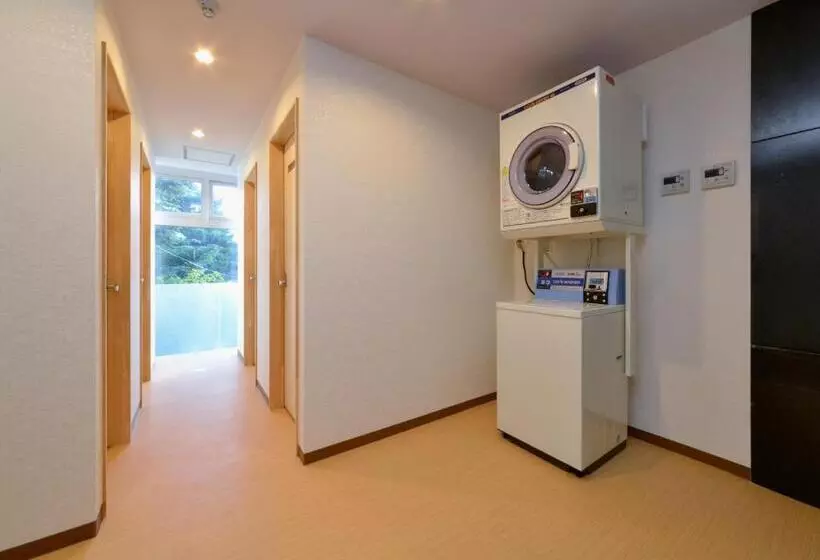 اتاق استاندارد چهار تخته, Zen Hostel