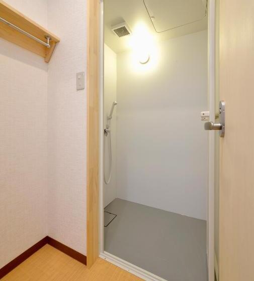 اتاق استاندارد چهار تخته, Zen Hostel