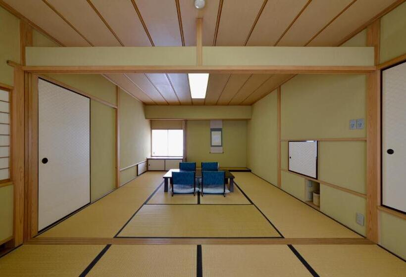 اتاق خانوادگی, Zen Hostel