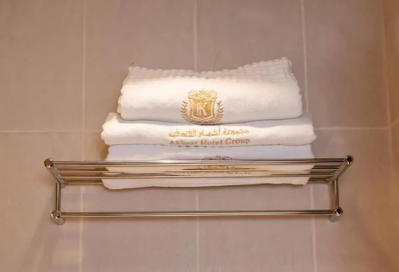 Standard Kolmen Hengen Huone, اخيار المحبس