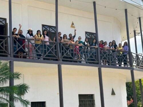 اتاق استاندارد سه نفره, Bless