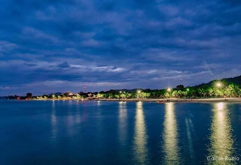 اتاق استاندارد سه نفره, Bless