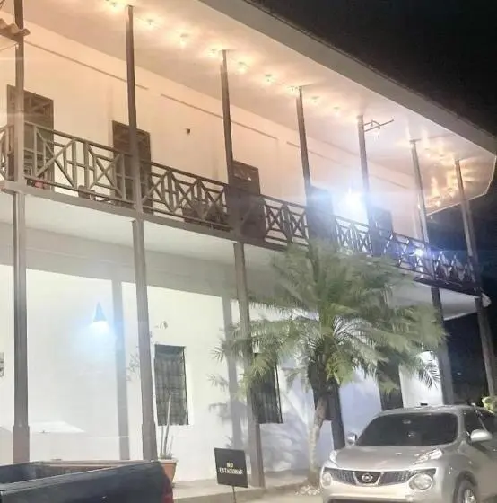 اتاق استاندارد چهار تخته, Bless