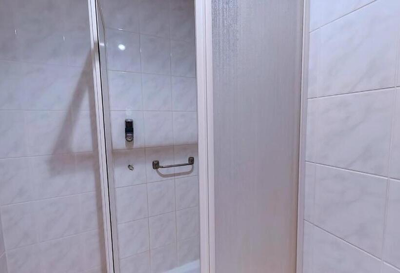 스탠다드 룸, Klub