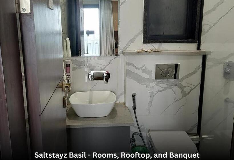 带大床的标准间, Saltstayz Basil   Near Golf Course Road & Extension Road