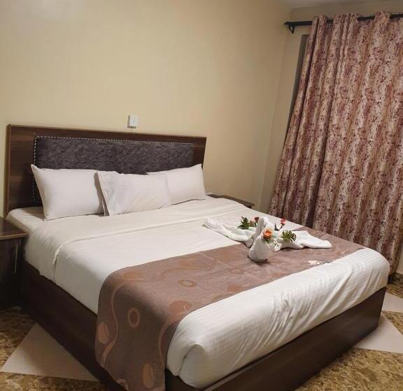 سوییت لوکس, Motel Clavina