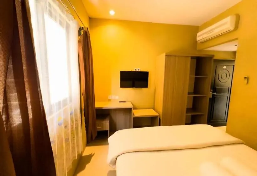 Deluxe-huone, Mess Mt Haryono